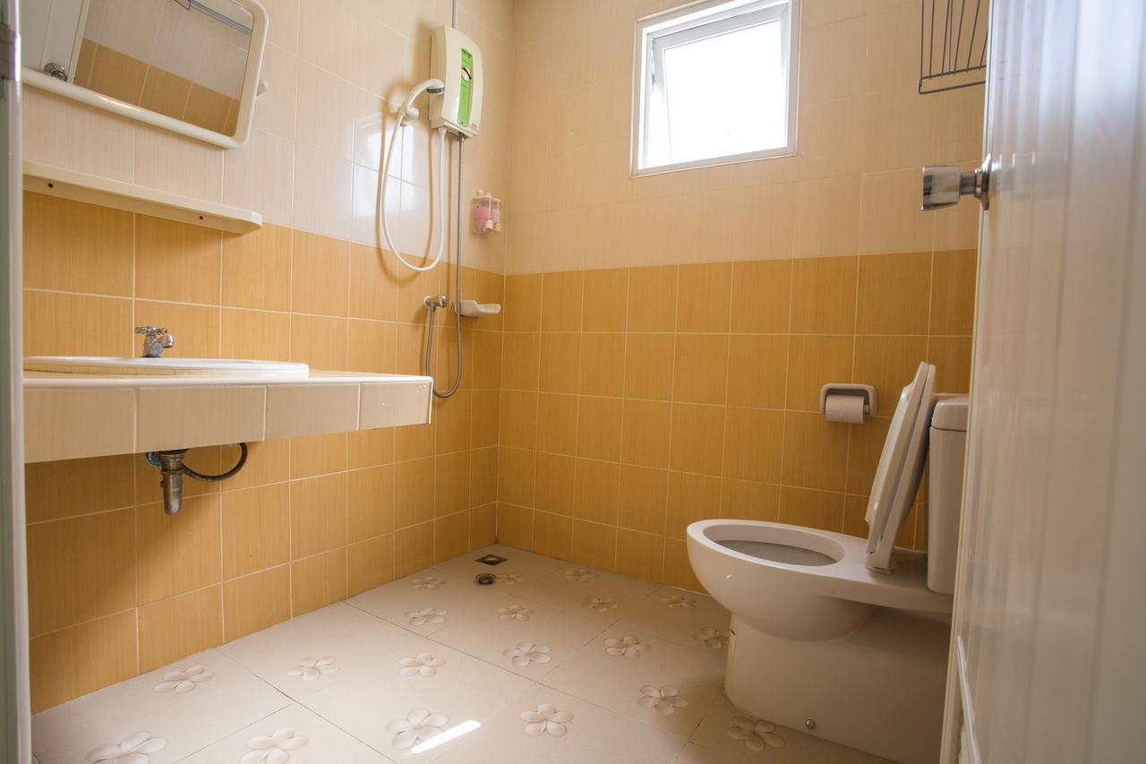 Family Guesthouse Rawai Екстериор снимка